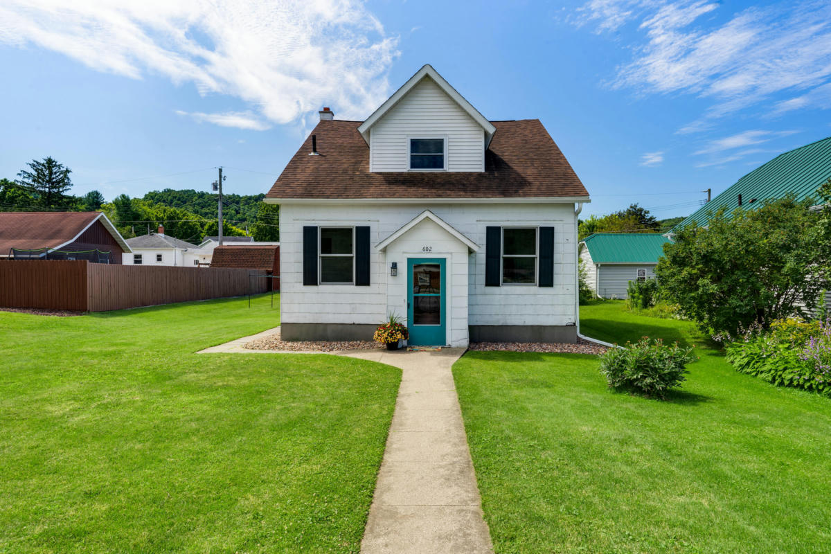 602 CENTRAL AVE, COON VALLEY, WI 54623, photo 1 of 35