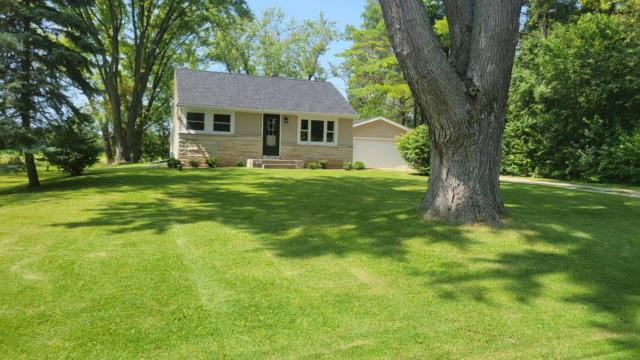 W1306 N BLUE SPRING LAKE DR, PALMYRA, WI 53156, photo 2 of 13