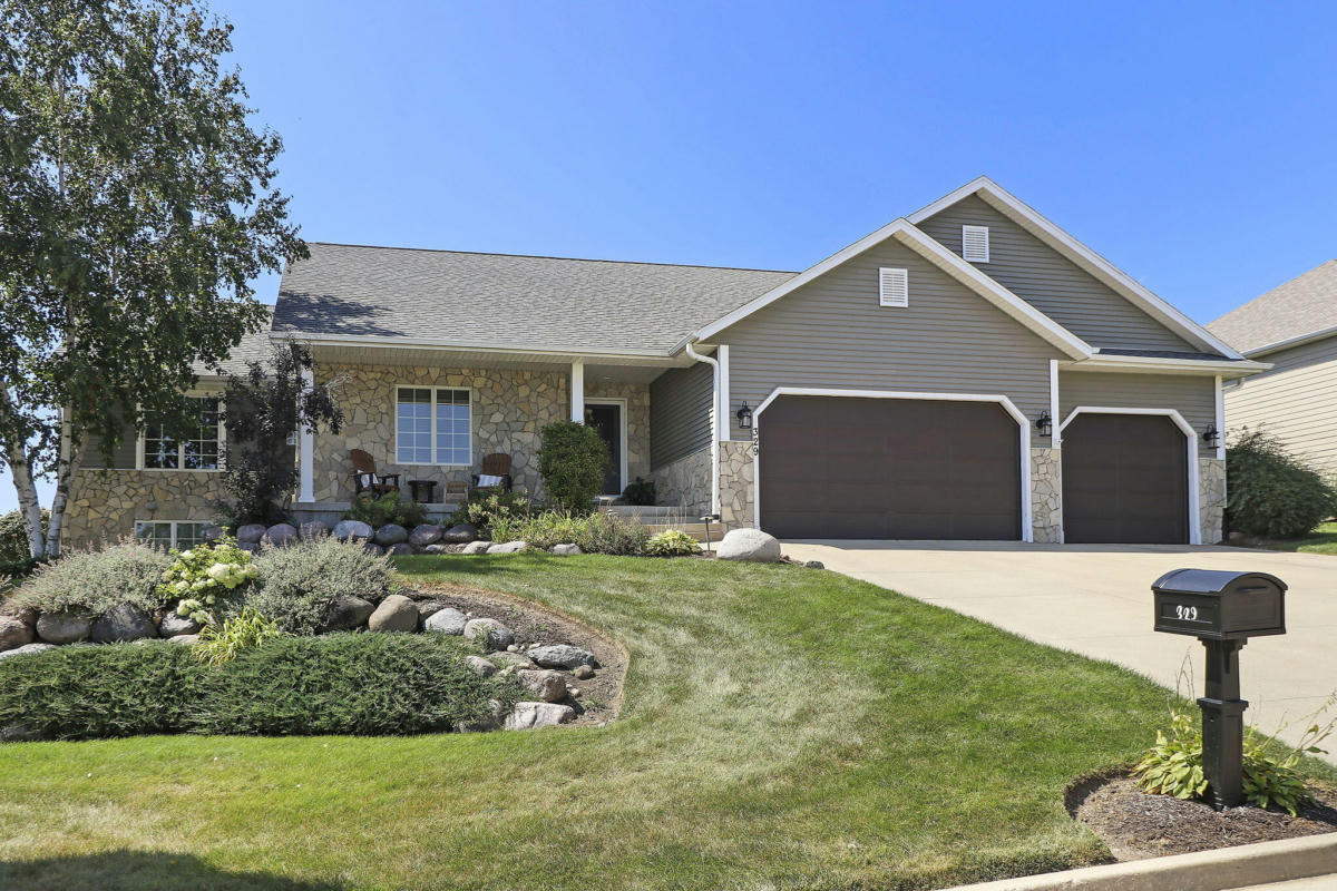 329 S STONE RIDGE DR, LAKE GENEVA, WI 53147, photo 1 of 38