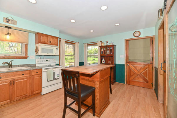 11610 W MOUNT VERNON AVE, WAUWATOSA, WI 53226, photo 5 of 30