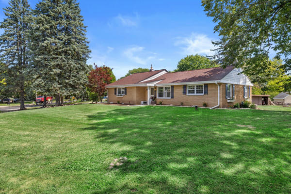 450 PHEASANT LN, GRAFTON, WI 53024 - Image 1