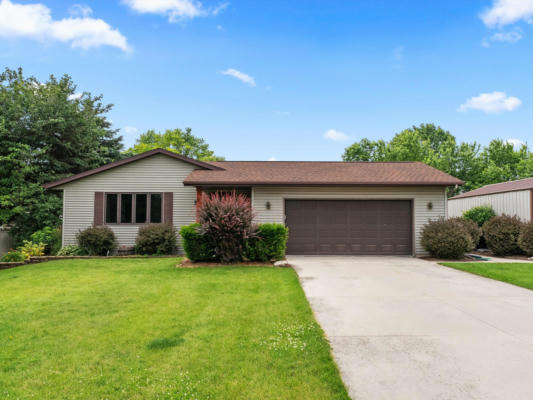 210 N LINCOLN DR, HOWARDS GROVE, WI 53083 - Image 1