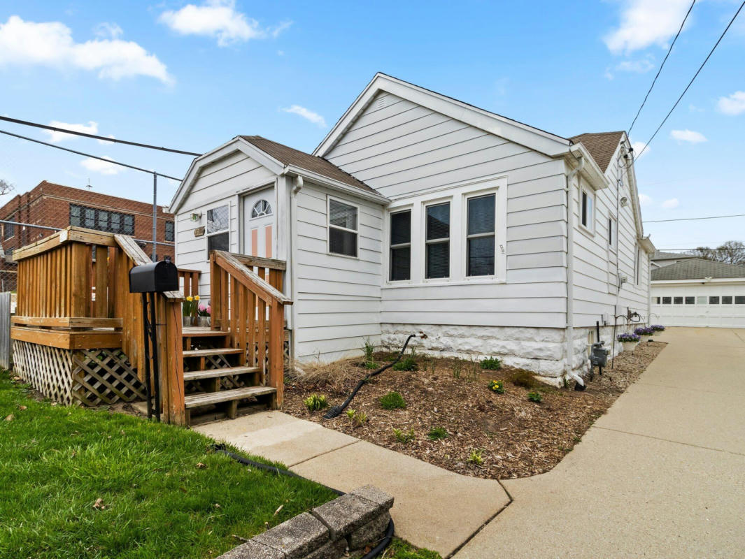 4376 S GRIFFIN AVE, MILWAUKEE, WI 53207, photo 1 of 29