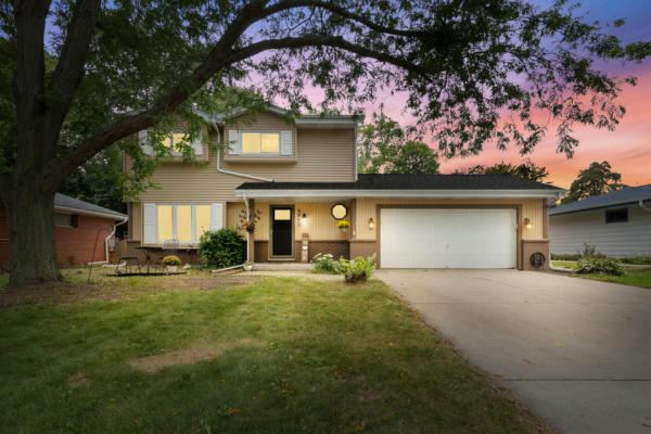 9095 S ANNETTE PL, OAK CREEK, WI 53154 - Image 1