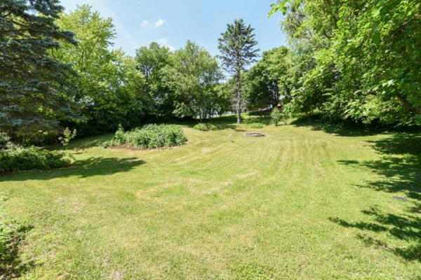 7750 PARKVIEW RD, GREENDALE, WI 53129, photo 5 of 33