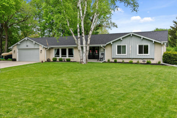 9746 N KENT CT, MEQUON, WI 53097 - Image 1