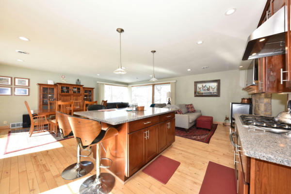 5213 W Parkview Dr, Mequon, Wi 53092 Single Family Residence For Sale 