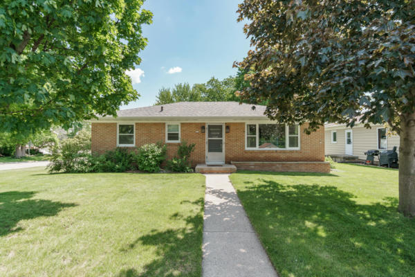 711 HIGHLAND AVE, WATERTOWN, WI 53098 - Image 1