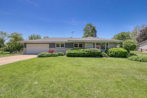 4525 S HARLAND DR, NEW BERLIN, WI 53151 - Image 1