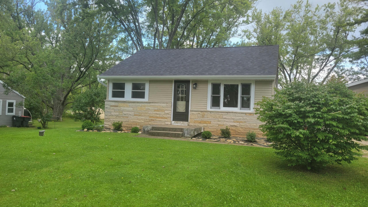 W1306 N BLUE SPRING LAKE DR, PALMYRA, WI 53156, photo 1 of 13