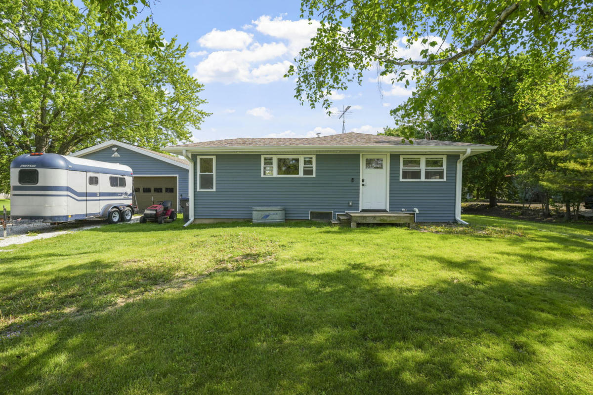 8009 OLD SPRING ST, MOUNT PLEASANT, WI 53406, photo 1 of 39