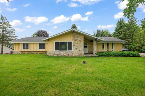 6055 S ABERDEEN DR, NEW BERLIN, WI 53146 - Image 1