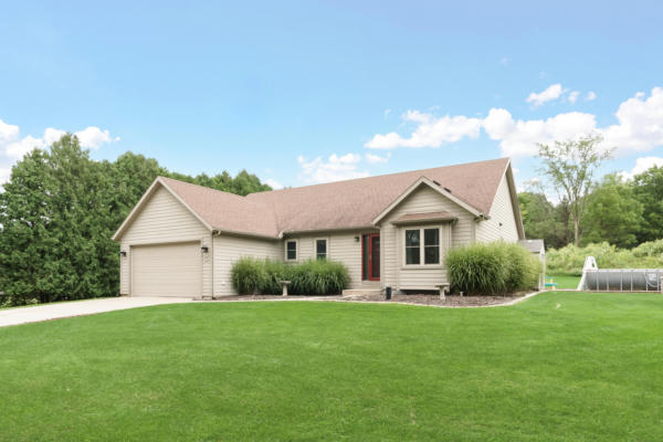 W329S316 KETTLE MORAINE DR, DELAFIELD, WI 53018 - Image 1