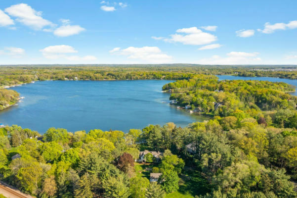 4886 HEWITTS POINT RD, OCONOMOWOC, WI 53066 - Image 1