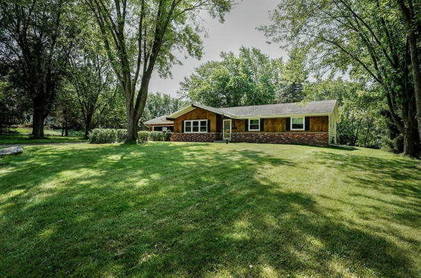 S28W29345 MICHELLE CT, WAUKESHA, WI 53188 - Image 1