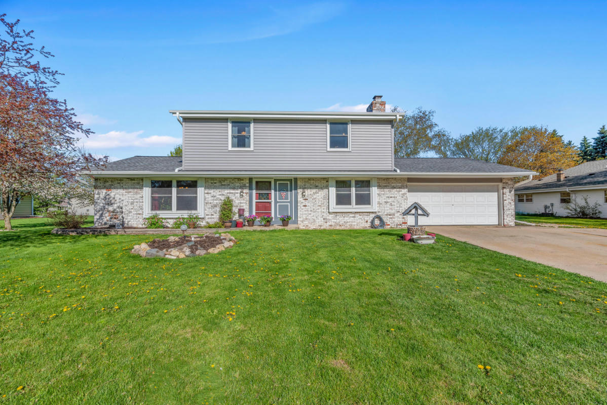 4939 MORNING GLORY DR, WEST BEND, WI 53095, photo 1 of 37