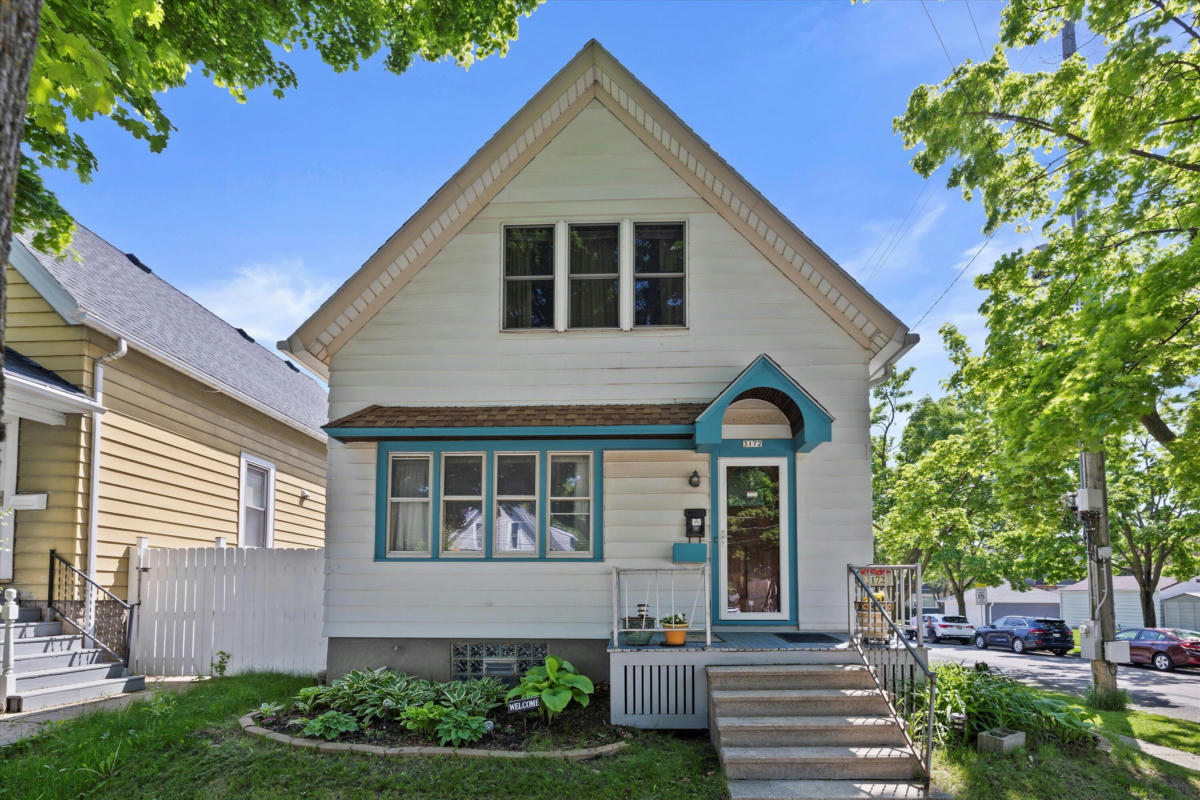 3172 S GRIFFIN AVE, MILWAUKEE, WI 53207, photo 1 of 23